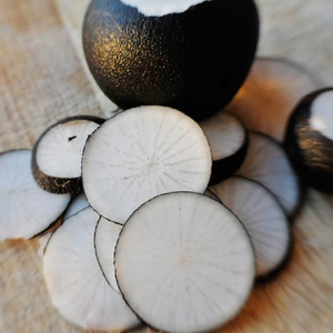 Black Spanish Round Radish